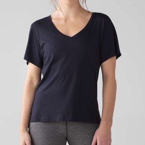 Lululemon Jericho V-neck tee